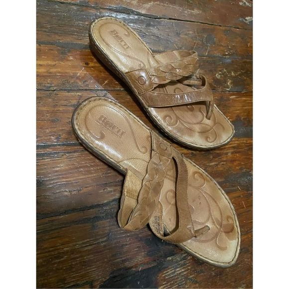 Born Sandal Womens 9 Tan Leather Flip Flop Bohemian Tan born b86802 - Picture 9 of 9